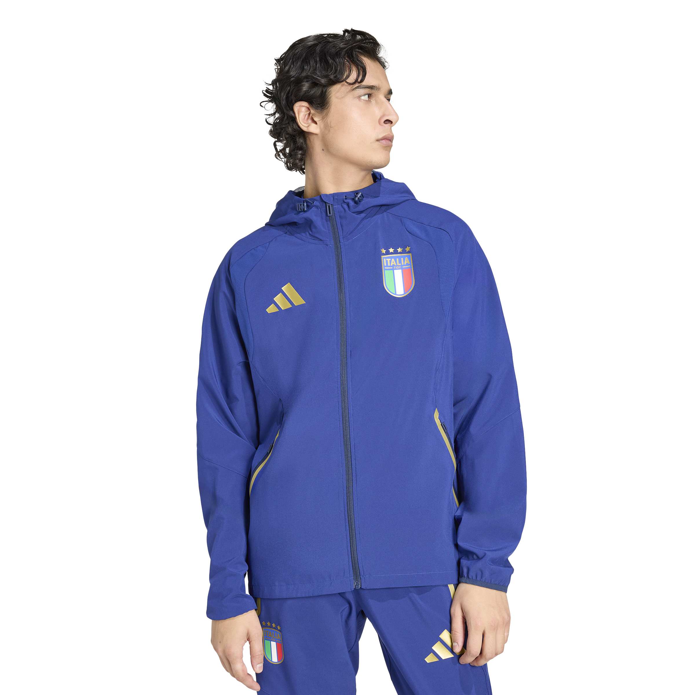Adidas Italië Tiro Travel Trainingsjack 2026-2028 Blauw Goud Adidas Italië Tiro Travel Trainingsjack 2026-2028 Blauw Goud