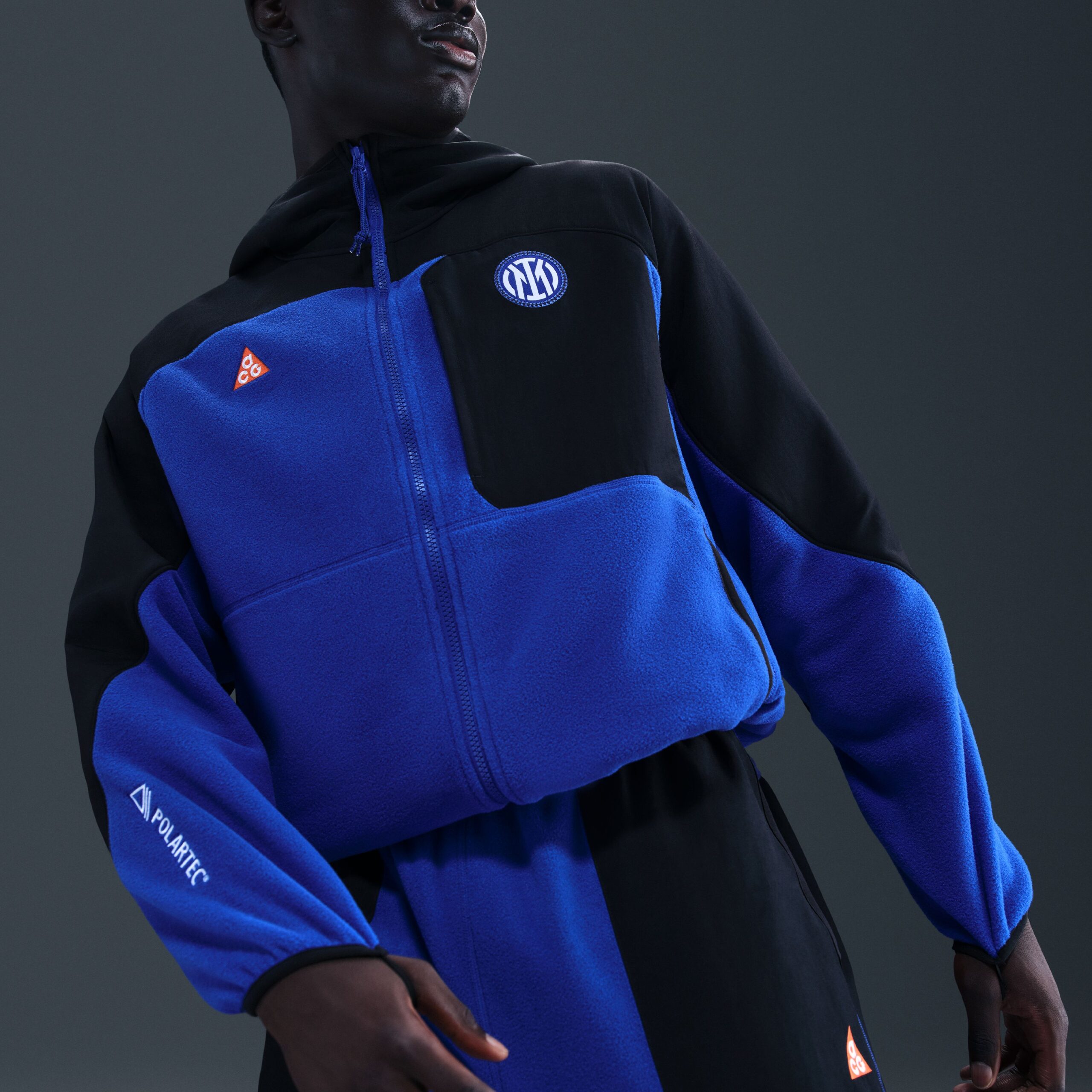Nike Inter Milan X ACG Wolf Tree Trainingspak Hooded 2025-2026 Donkerblauw Zwart Oranje Nike Inter Milan X ACG Wolf Tree Trainingspak Hooded 2025-2026 Donkerblauw Zwart Oranje - foto 5