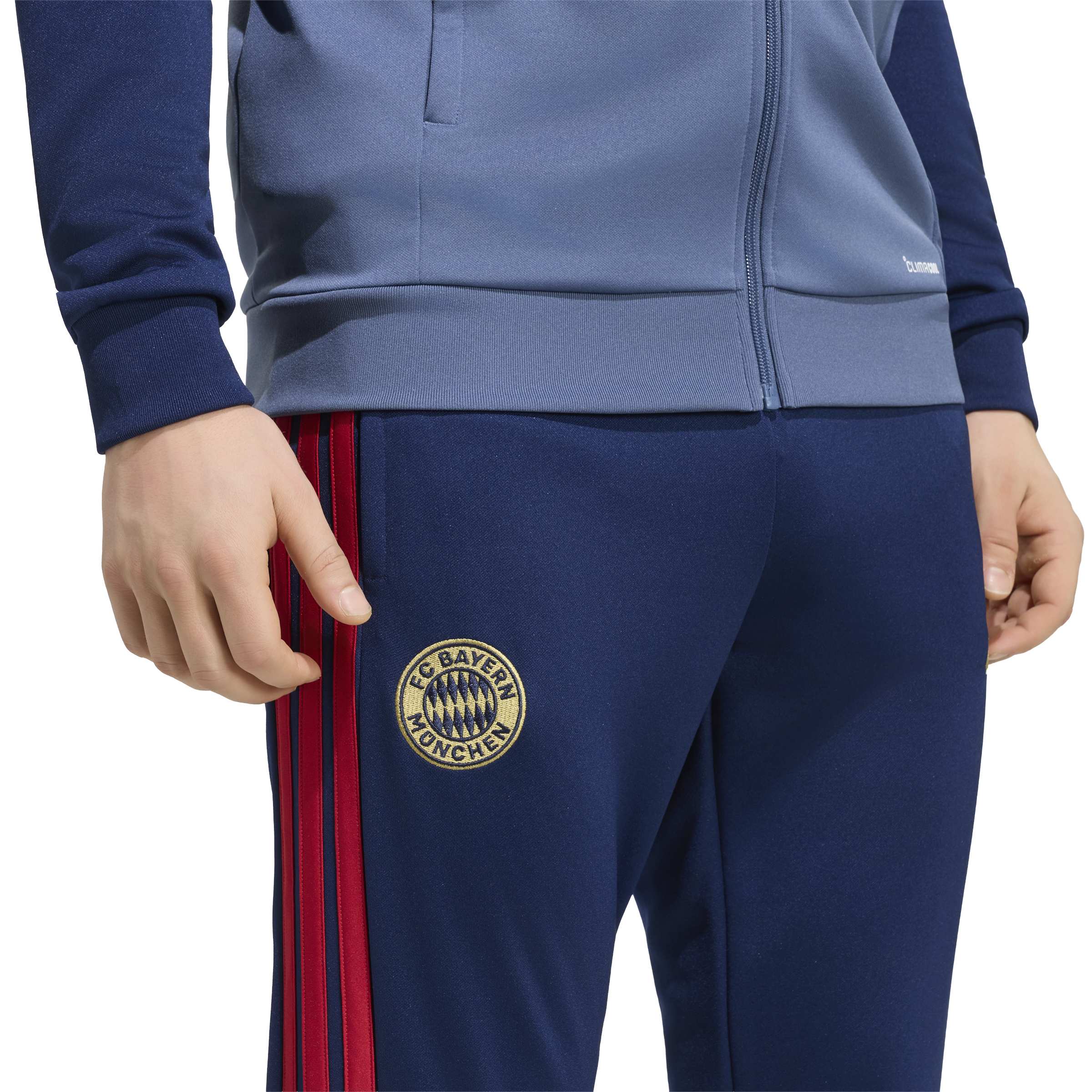Adidas Bayern München Trainingspak Full-Zip 2026-2027 Donkerblauw Rood Goud Adidas Bayern München Trainingspak Full-Zip 2026-2027 Donkerblauw Rood Goud - foto 4