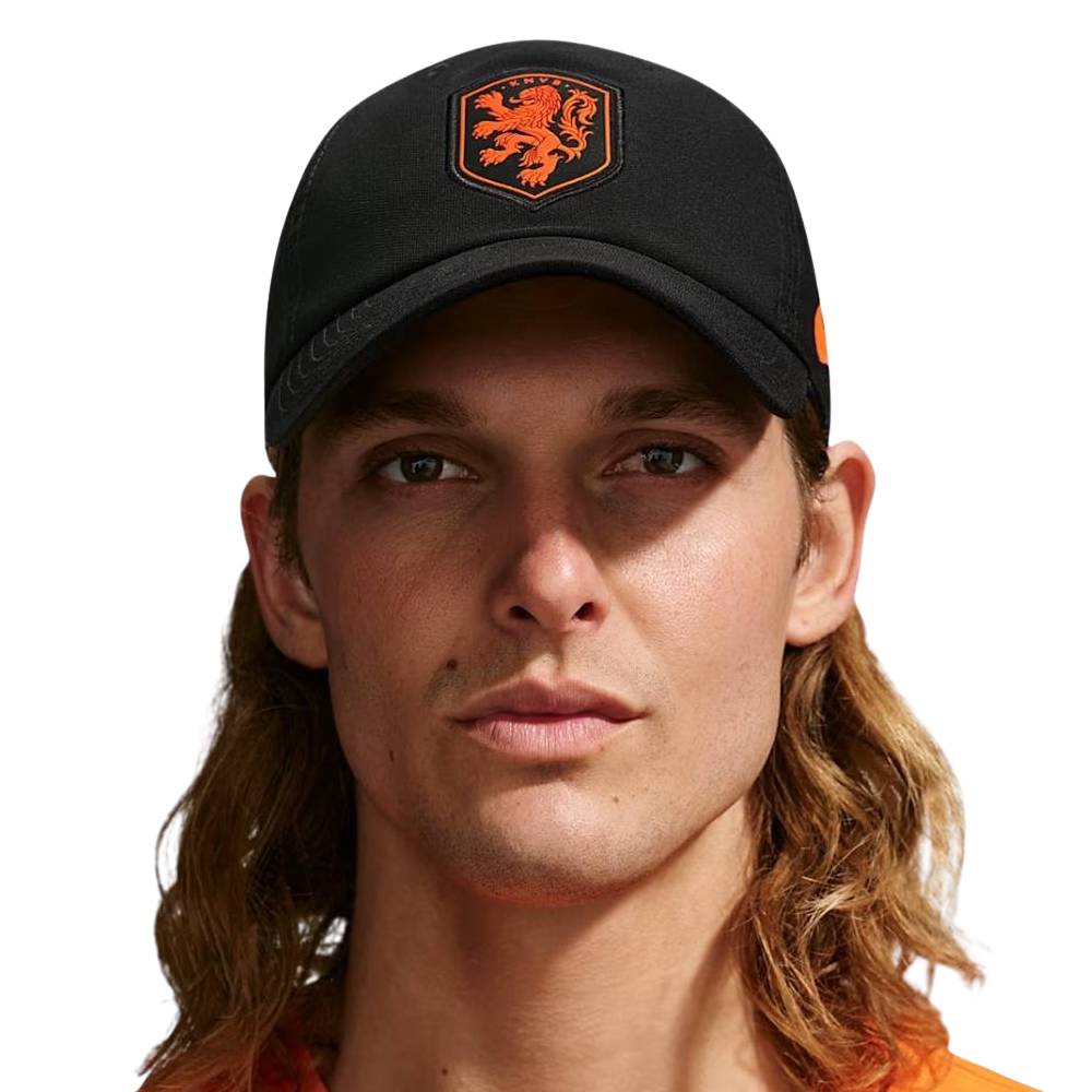 Nike Nederland Club Pet Zwart Oranje Nike Nederland Club Pet Zwart Oranje