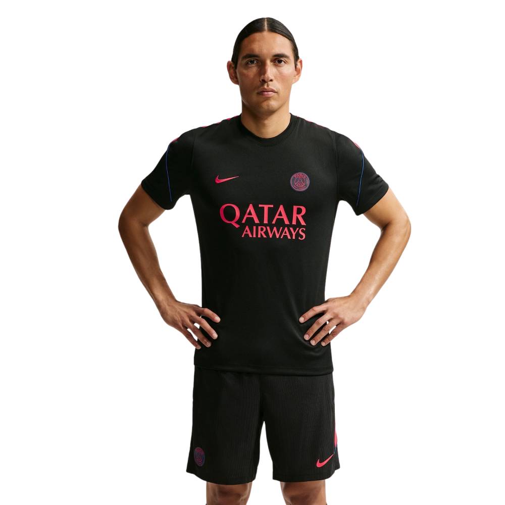 Nike Paris Saint-Germain Strike Trainingsset 2026-2027 Zwart Felrood Donkerblauw Nike Paris Saint-Germain Strike Trainingsset 2026-2027 Zwart Felrood Donkerblauw