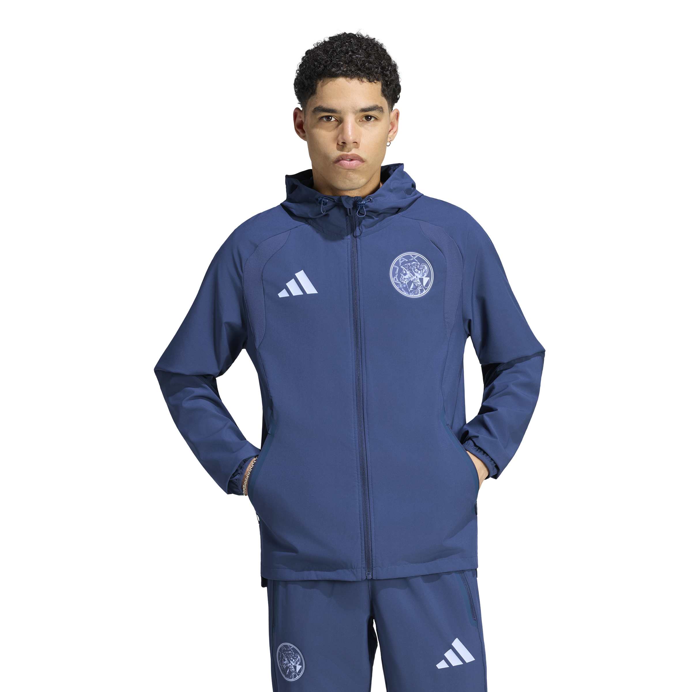Adidas Ajax Tiro Travel Trainingsjack 2026-2027 Donkerblauw Lichtblauw Adidas Ajax Tiro Travel Trainingsjack 2026-2027 Donkerblauw Lichtblauw