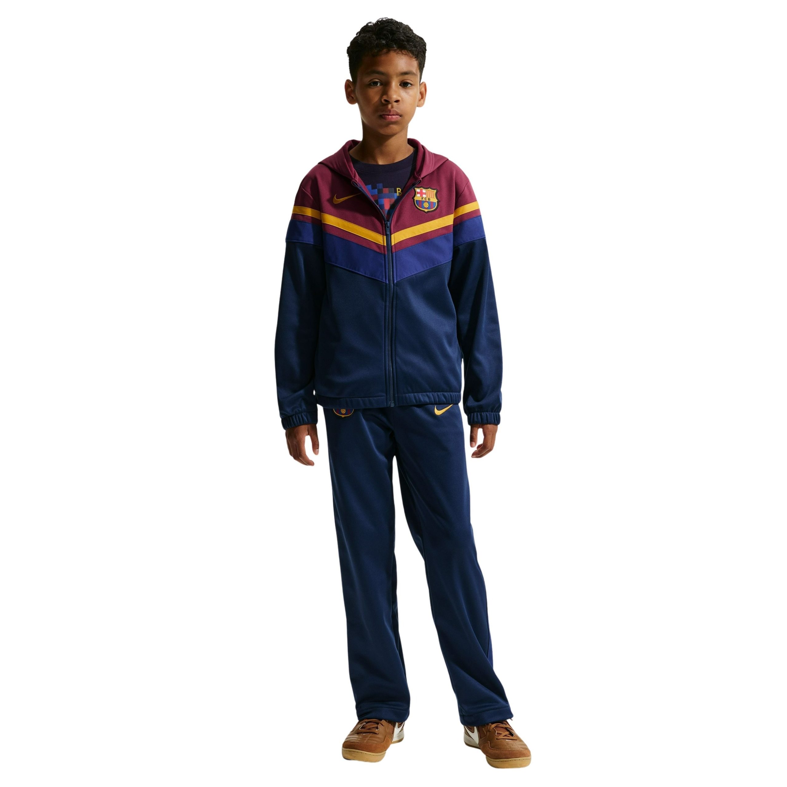 Nike FC Barcelona Sportswear Trainingspak 2026-2027 Kids Donkerblauw Rood Geeloranje Nike FC Barcelona Sportswear Trainingspak 2026-2027 Kids Donkerblauw Rood Geeloranje