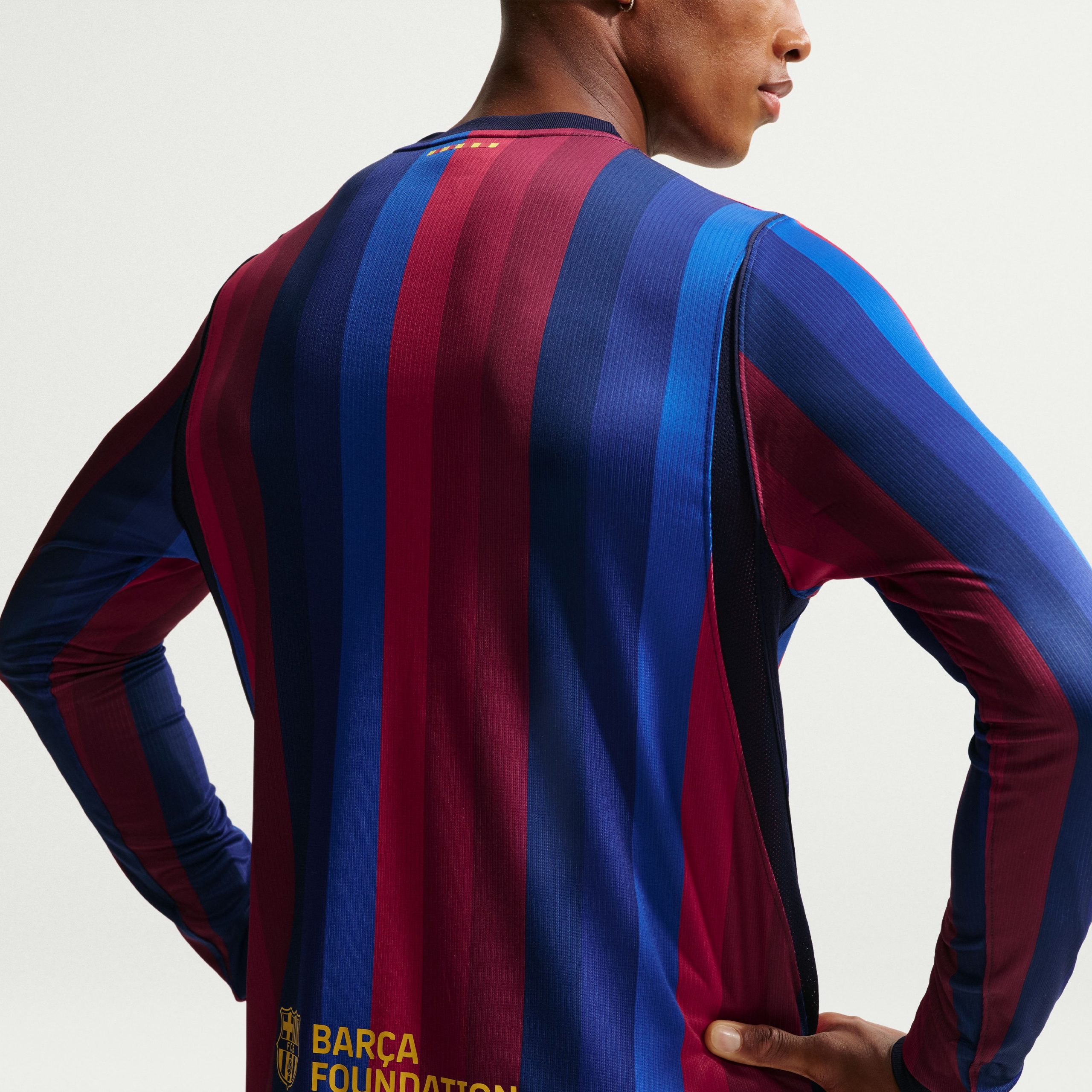 Nike FC Barcelona Thuisset Lange Mouwen 2026-2027 Nike FC Barcelona Thuisset Lange Mouwen 2026-2027 - Afbeelding 3