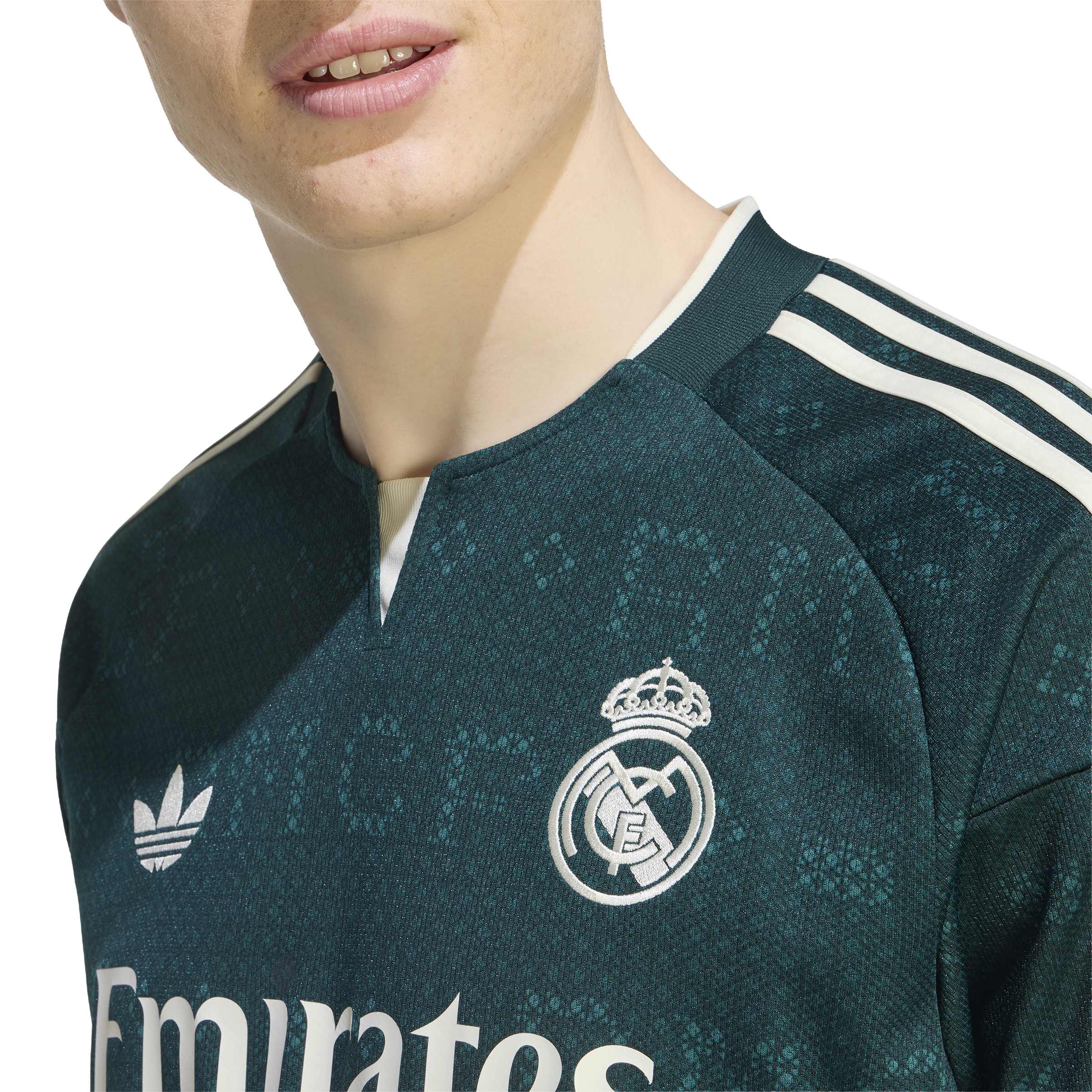 Adidas Real Madrid Uitset 2026-2027 Adidas Real Madrid Uitset 2026-2027 - Afbeelding 4