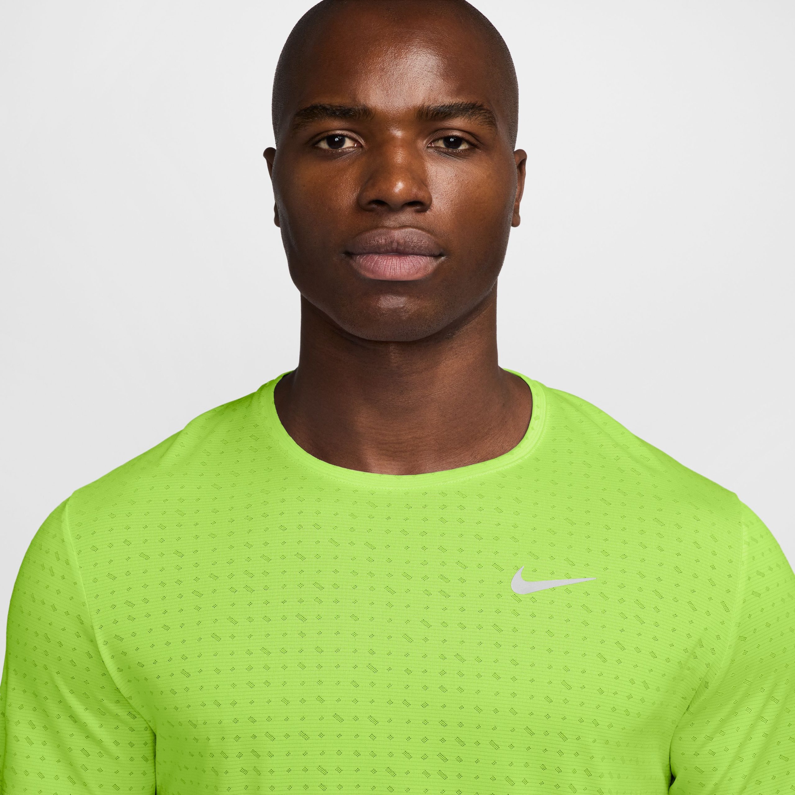 Nike Miler Breathe Trainingsshirt Felgroen Zilver Nike Miler Breathe Trainingsshirt Felgroen Zilver - Afbeelding 3