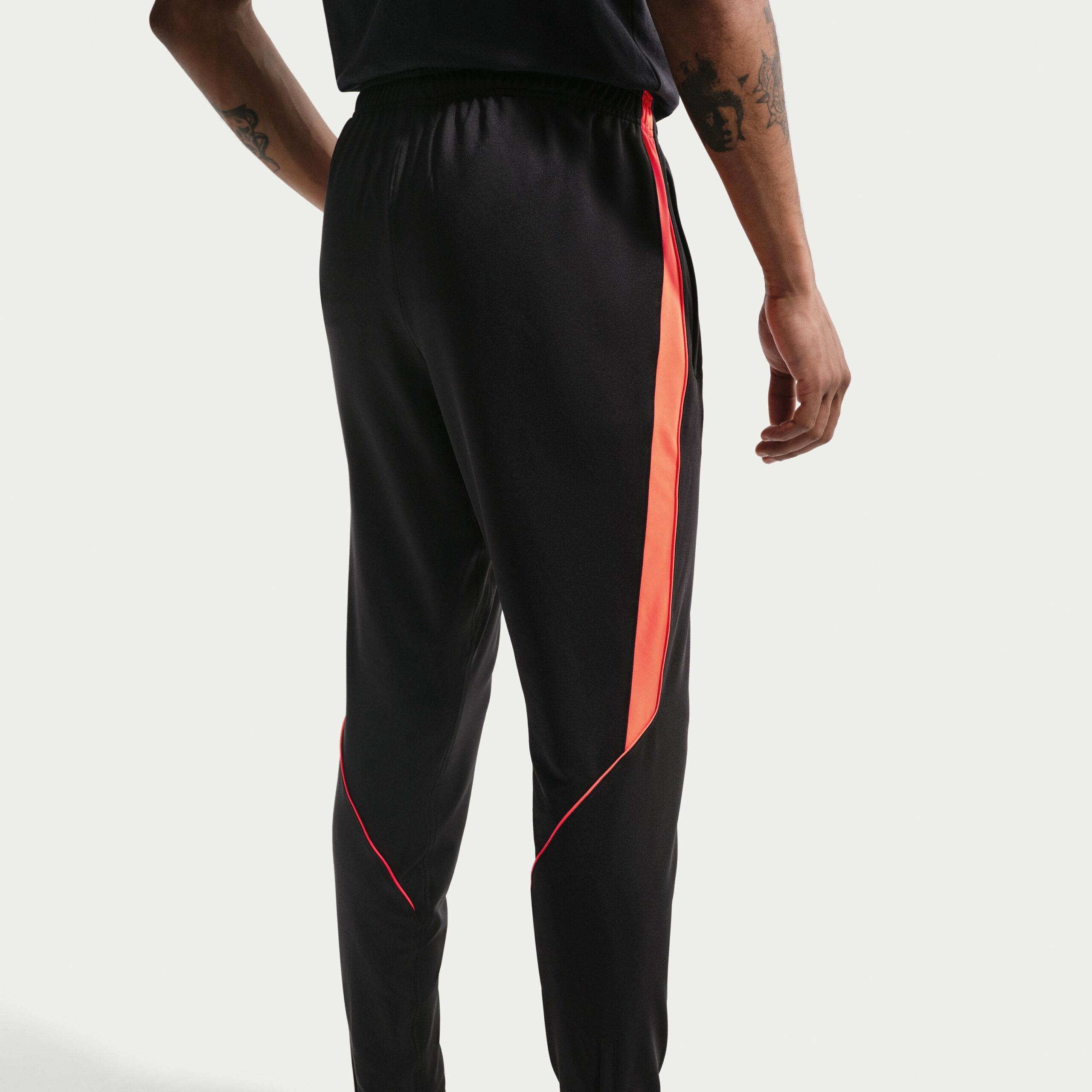 Nike Nederland Strike Trainingsbroek 2026-2028 Zwart Oranje Nike Nederland Strike Trainingsbroek 2026-2028 Zwart Oranje - foto 3