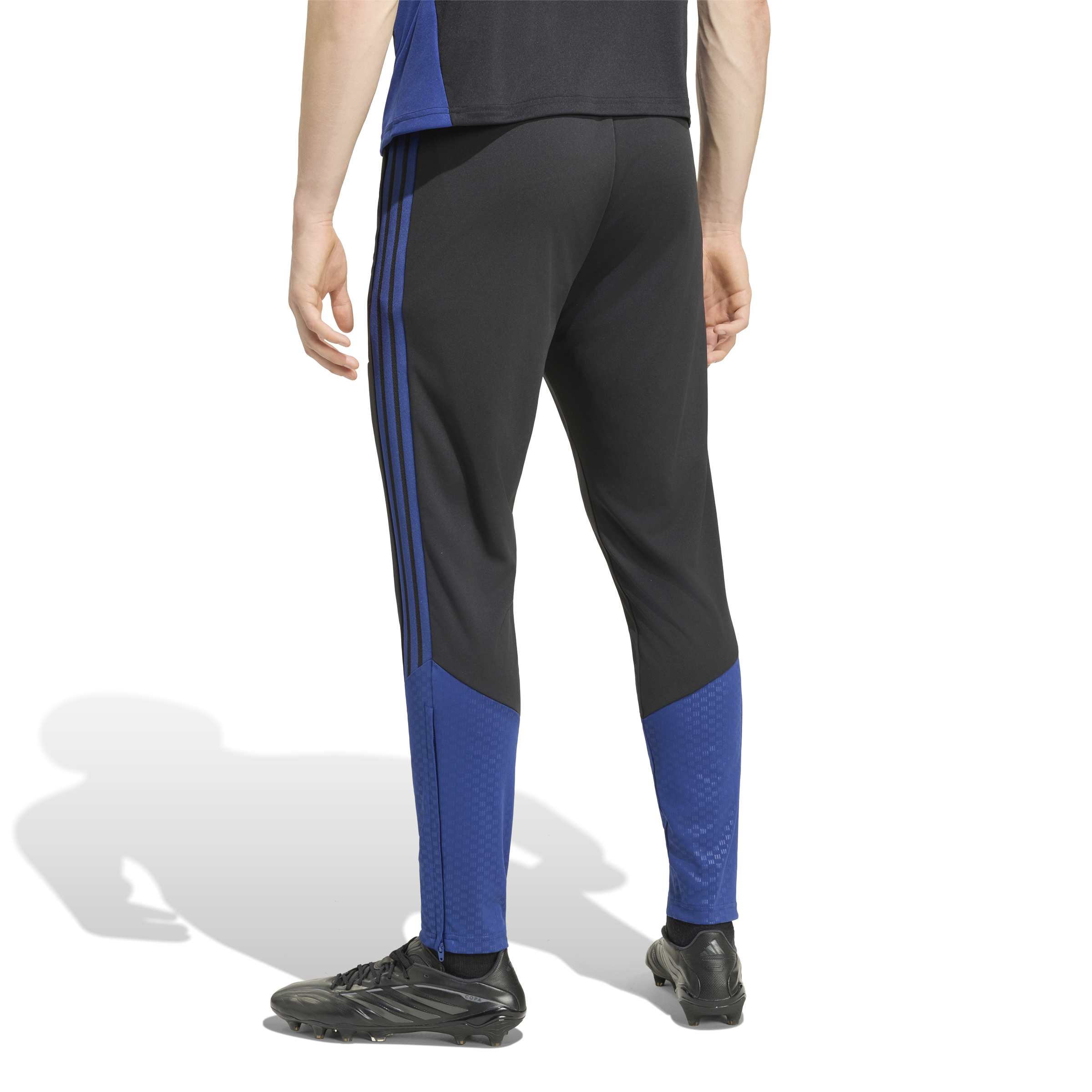 Adidas Kopenhagen Trainingsbroek 2026-2027 Zwart Donkerblauw Wit Adidas Kopenhagen Trainingspak 1/4-Zip 2026-2027 Zwart Donkerblauw Wit - foto 7