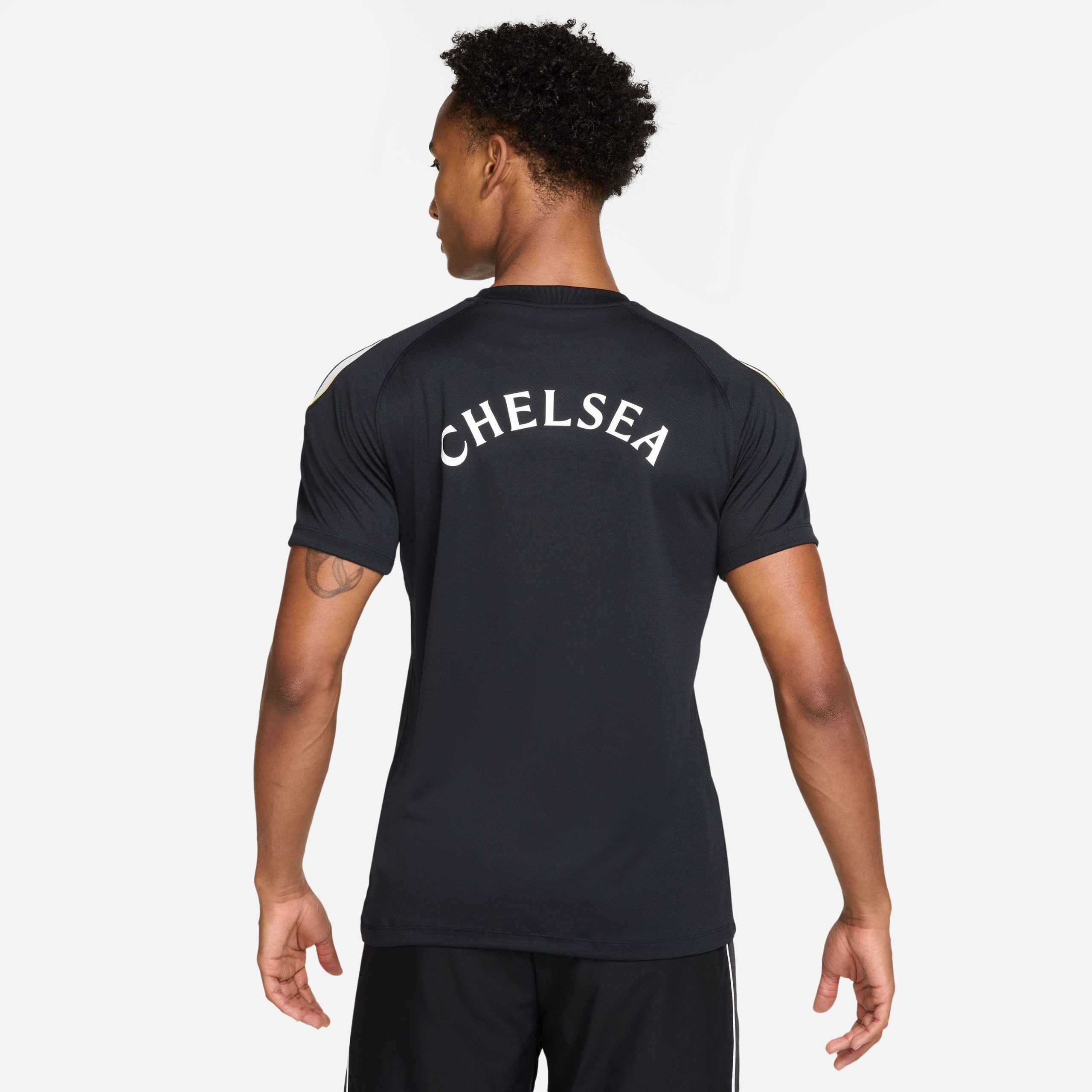 Nike Chelsea Strike Trainingsshirt 2026-2027 Donkerblauw Goudgeel Nike Chelsea Strike Trainingsset 2026-2027 Donkerblauw Goudgeel Wit - foto 3