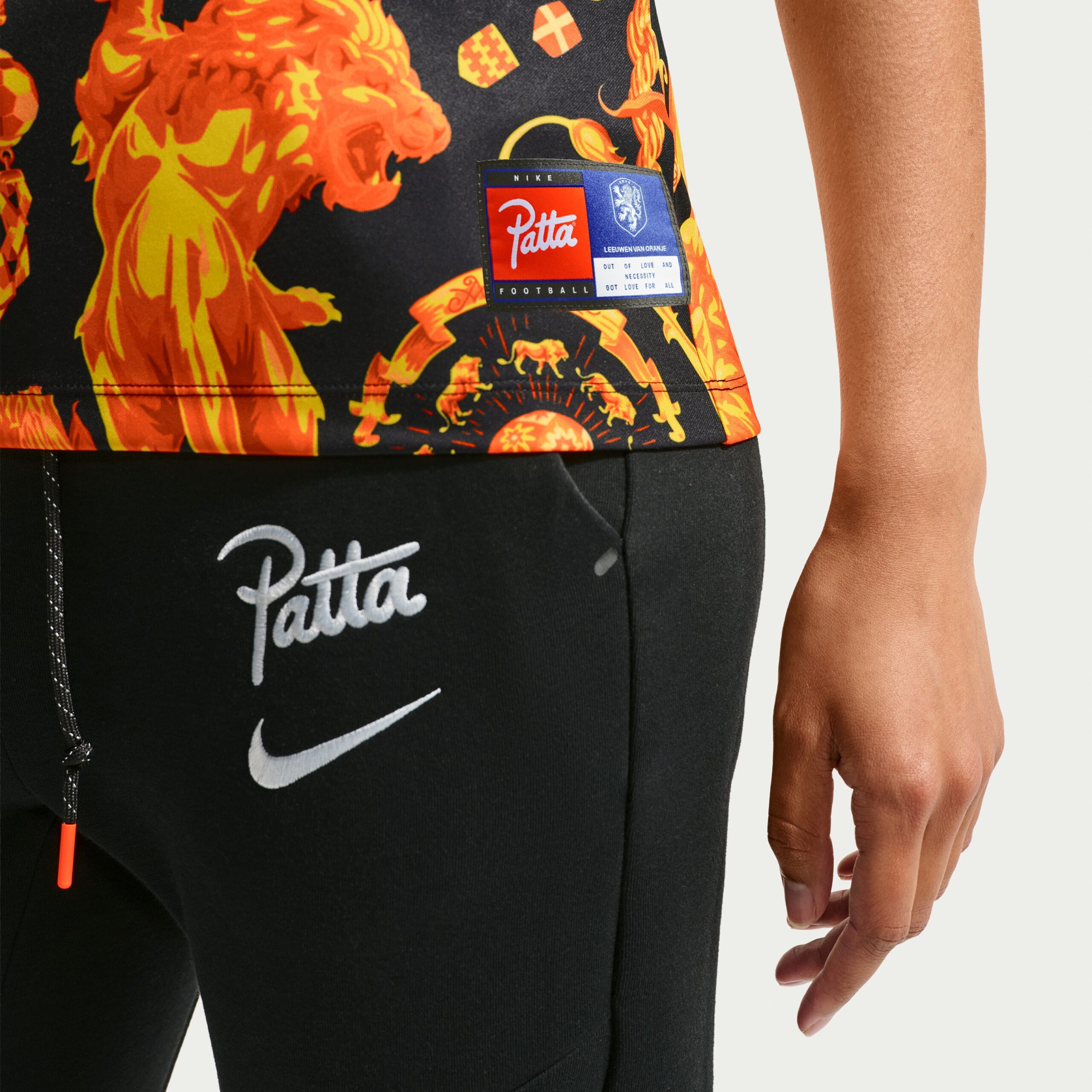 Nike Nederland X Patta Pre-Match Trainingsshirt 2026-2028 Dames Nike Nederland X Patta Pre-Match Trainingsshirt 2026-2028 Dames - foto 5