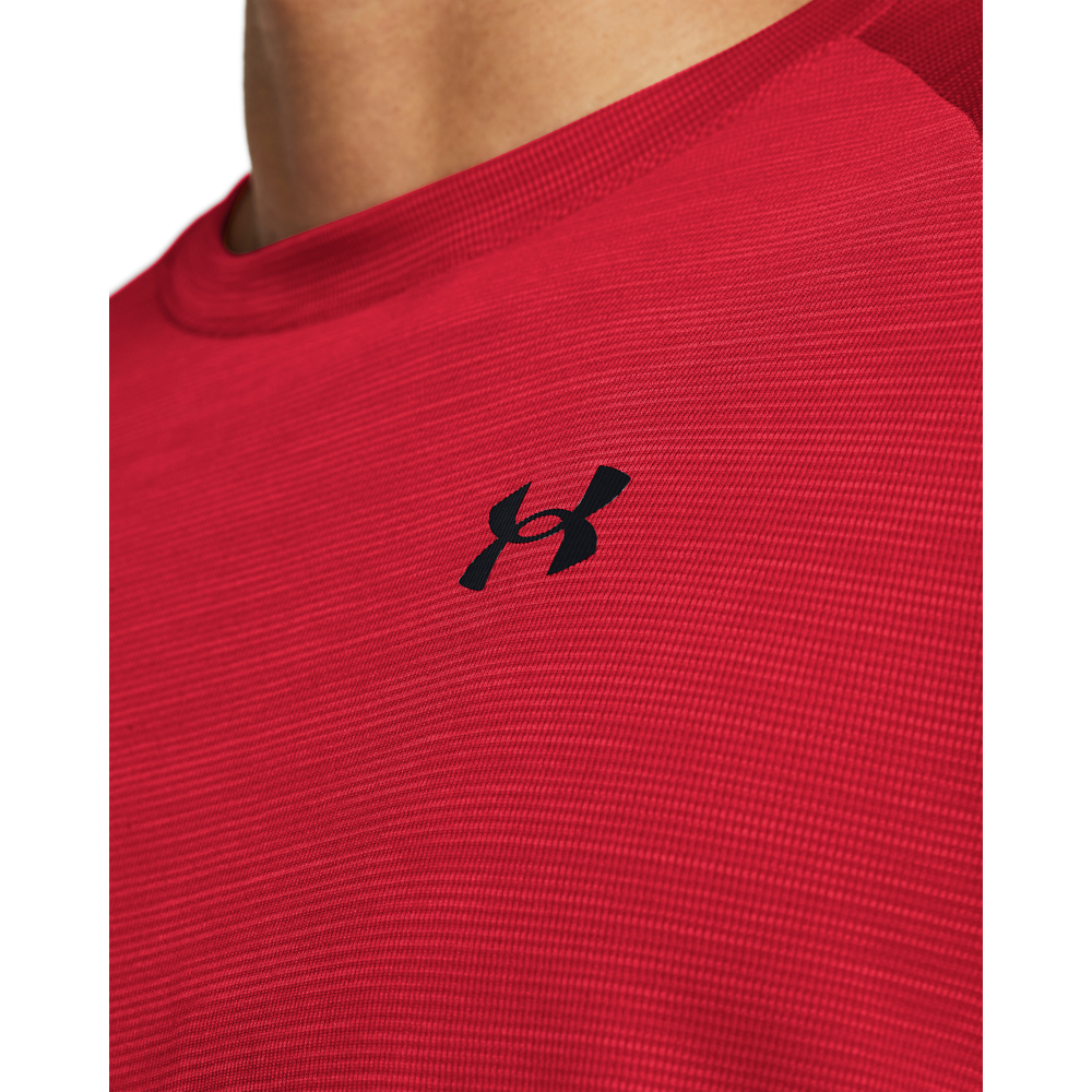Under Armour Tech Textured Woven Trainingsset Rood Zwart Under Armour Tech Textured Woven Trainingsset Rood Zwart - Afbeelding 4