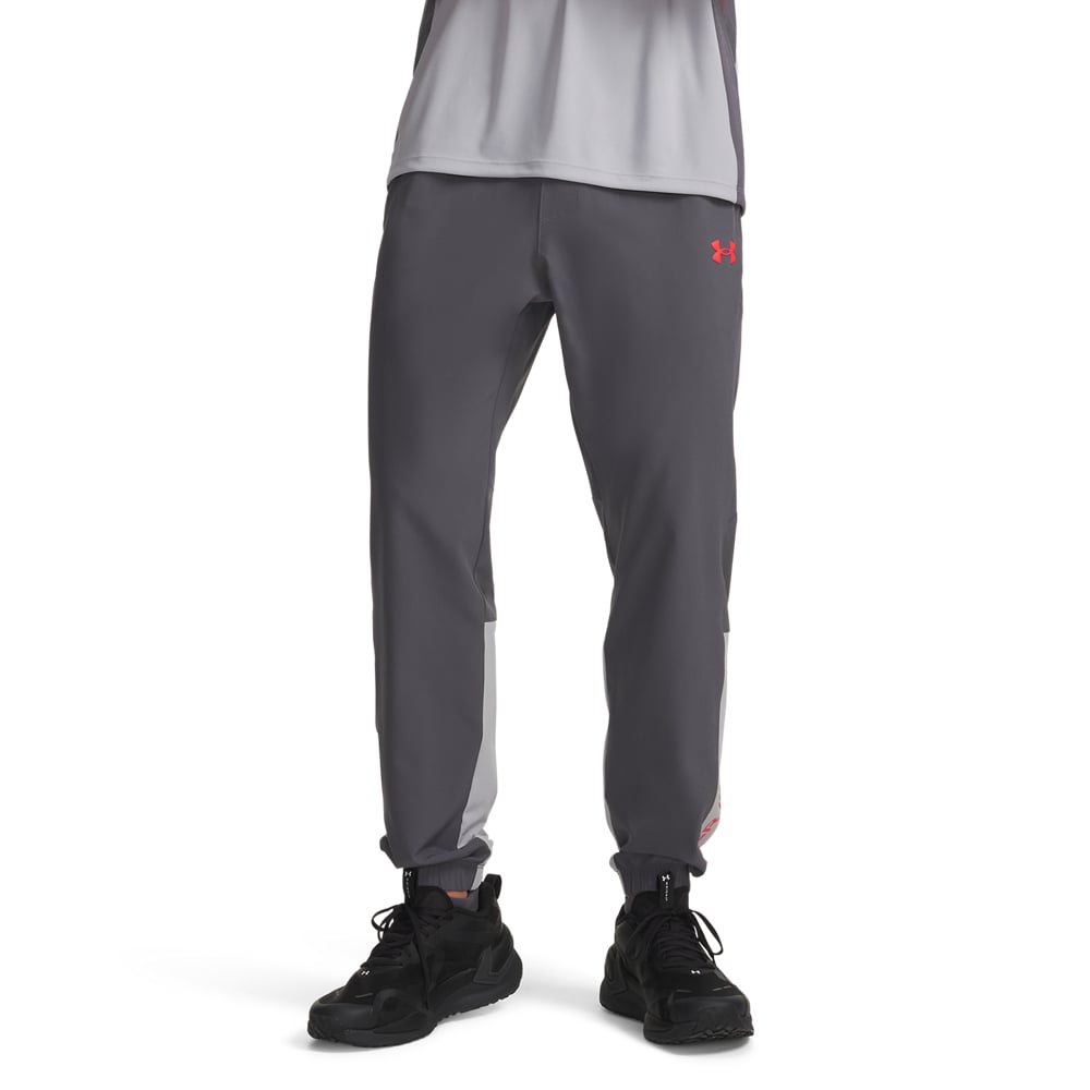 Under Armour Tech Utility Woven Trainingsbroek Donkergrijs Lichtgrijs Rood Under Armour Tech Utility Woven Trainingsbroek Donkergrijs Lichtgrijs Rood