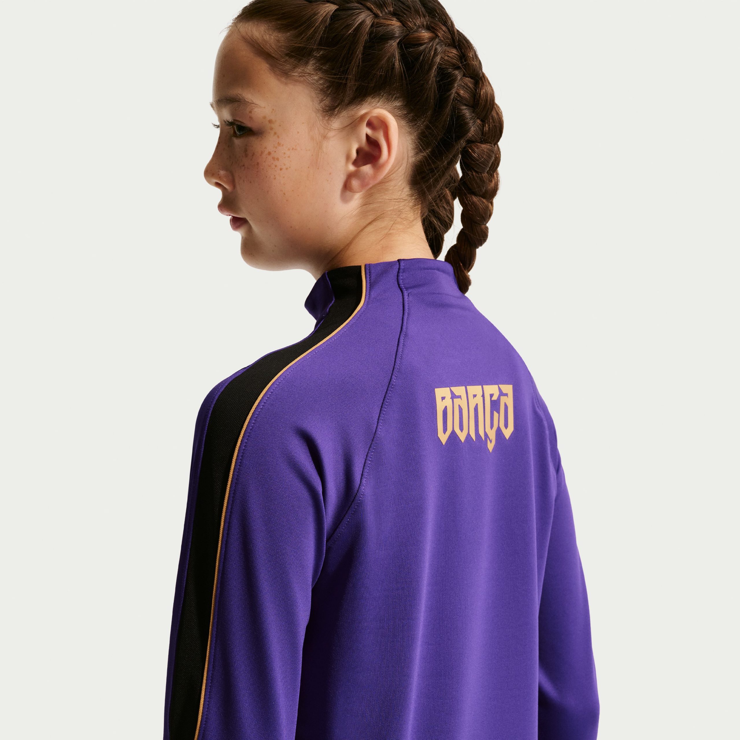 Nike FC Barcelona Strike Trainingstrui 1/4-Zip 2026-2027 Kids Paars Zwart Goud Nike FC Barcelona Strike Trainingstrui 1/4-Zip 2026-2027 Kids Paars Zwart Goud - foto 6