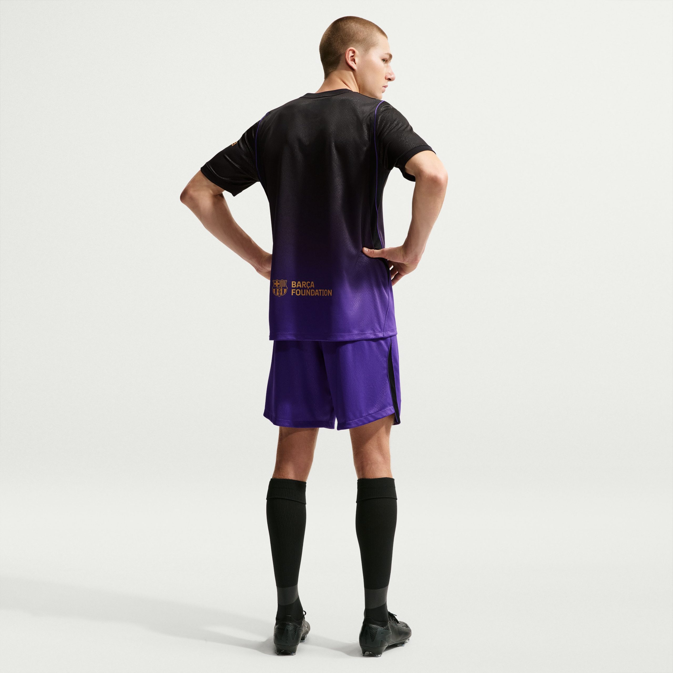 Nike FC Barcelona X Kobe Uitbroekje 2026-2027 Nike FC Barcelona X Kobe Uitbroekje 2026-2027 - foto 2