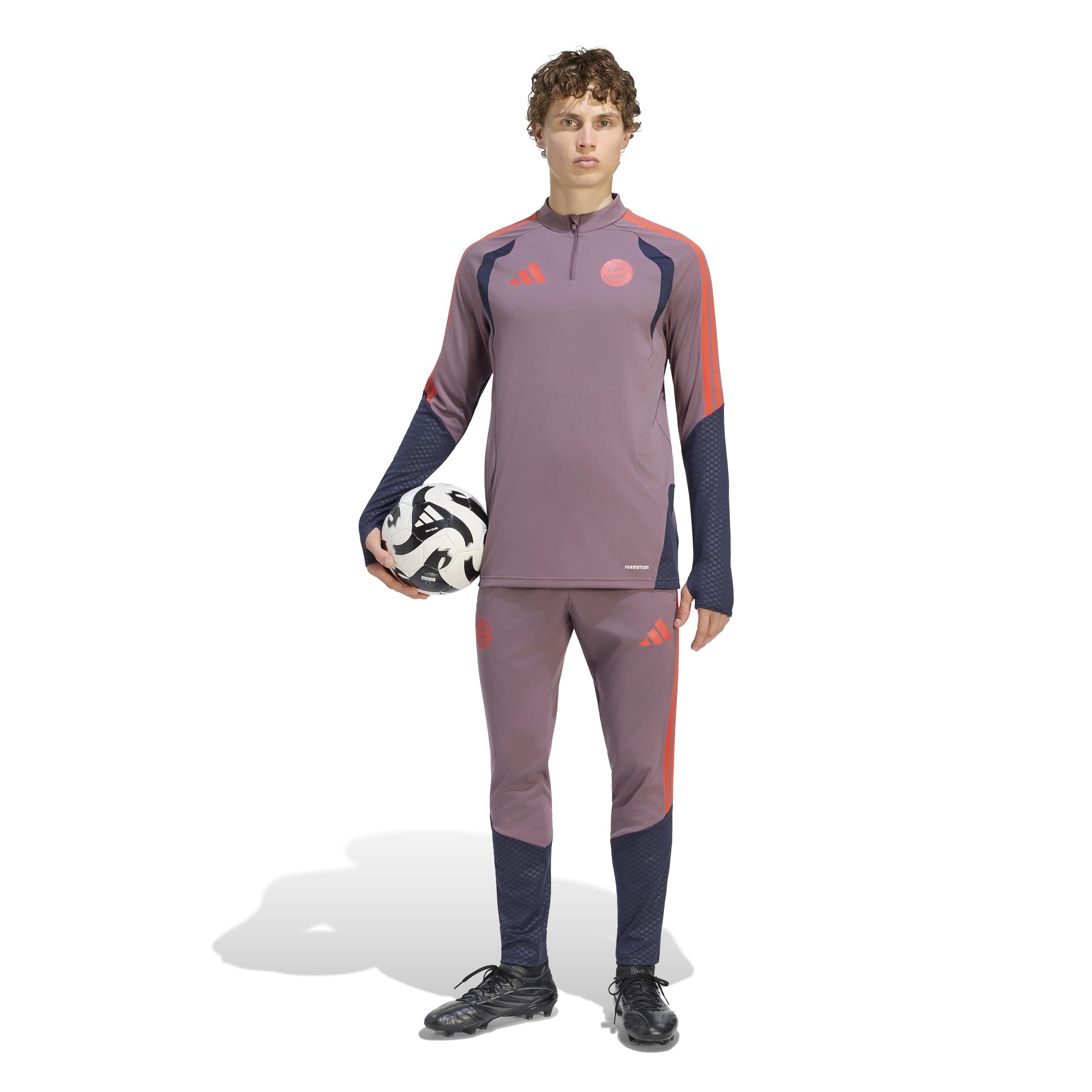 Adidas Bayern München Europees Trainingspak 1/4-Zip 2026-2027 Lichtpaars Zwart Rood Adidas Bayern München Europees Trainingspak 1/4-Zip 2026-2027 Lichtpaars Zwart Rood