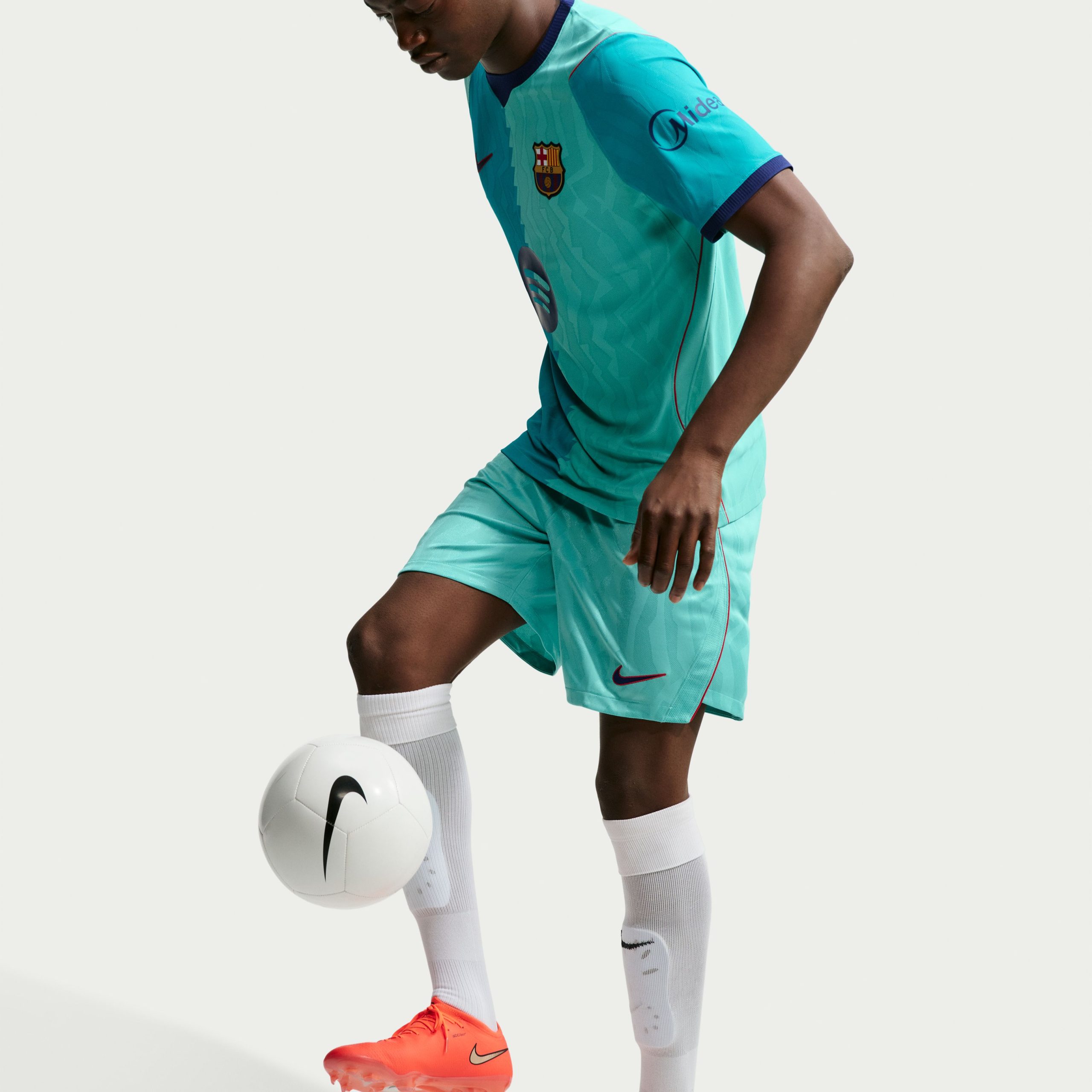 Nike FC Barcelona 3e Broekje 2026-2027 Nike FC Barcelona 3e Broekje 2026-2027 - foto 3