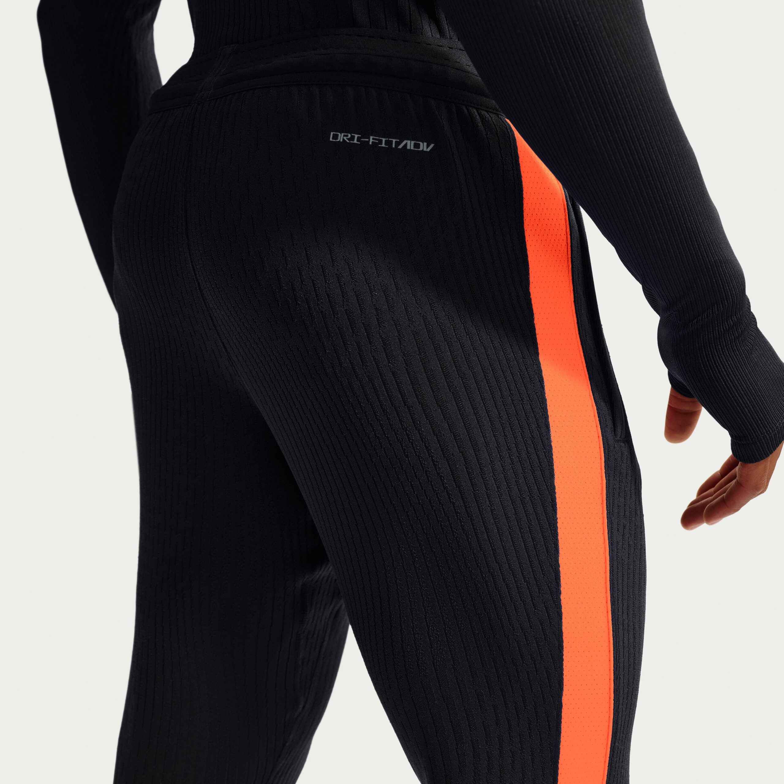 Nike Nederland Strike Elite Trainingsbroek 2026-2028 Zwart Oranje Nike Nederland Strike Elite Trainingsbroek 2026-2028 Zwart Oranje - foto 3