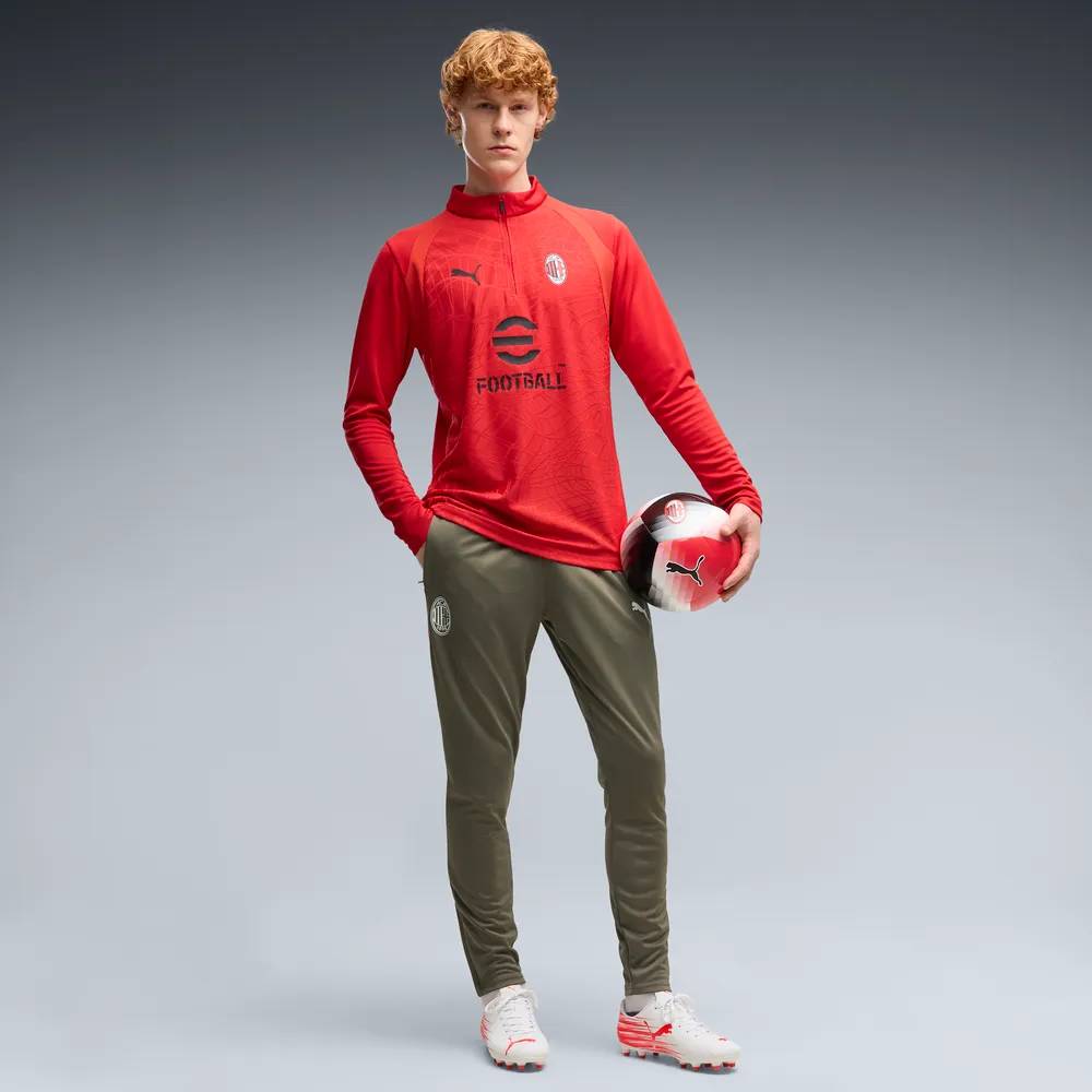 PUMA AC Milan Trainingsbroek 2026-2027 Donkergroen Rood Wit PUMA AC Milan Trainingsbroek 2026-2027 Donkergroen Rood Wit - Afbeelding 3