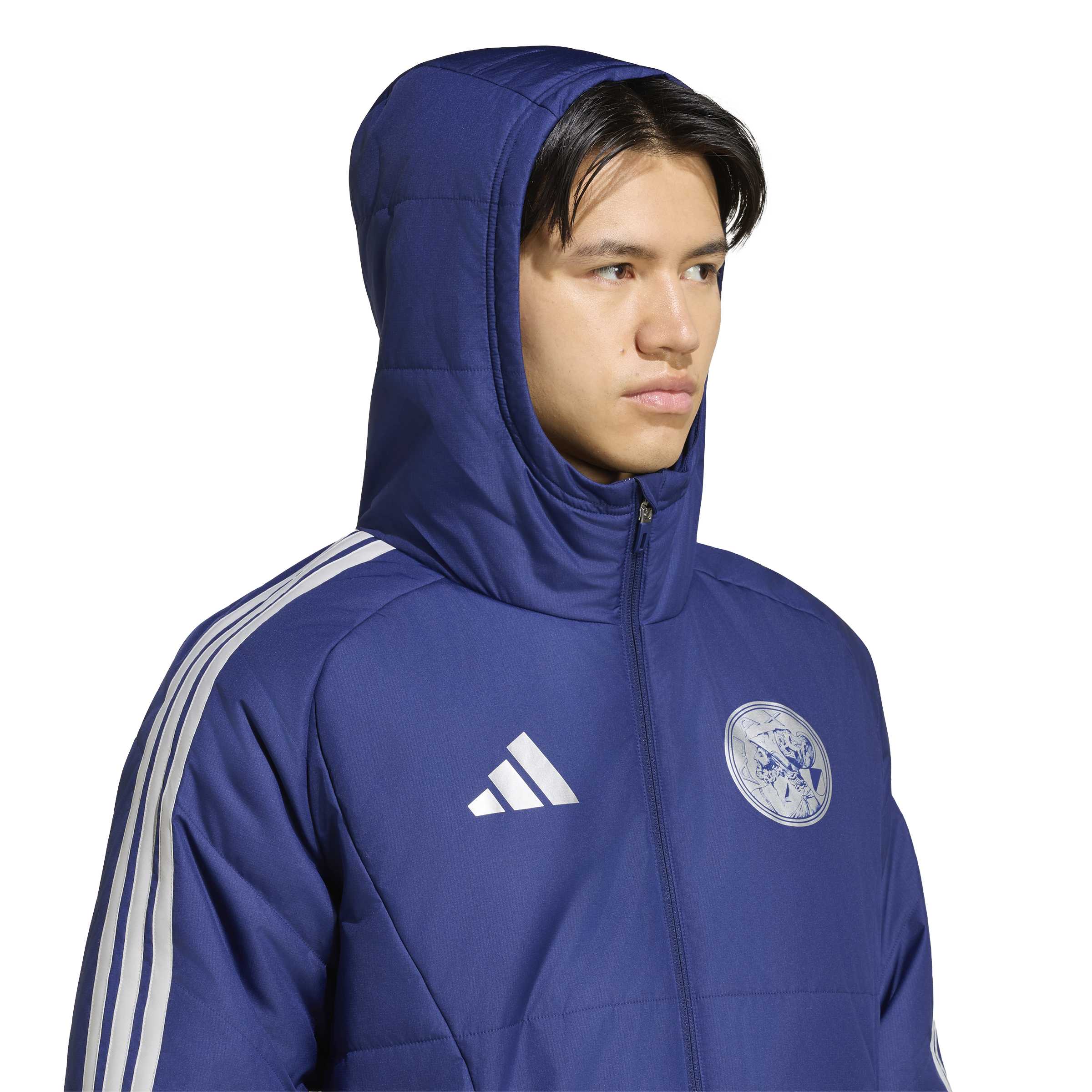 Adidas Ajax Winterjas 2026-2027 Donkerblauw Lichtblauw Adidas Ajax Winterjas 2026-2027 Donkerblauw Lichtblauw - Afbeelding 3